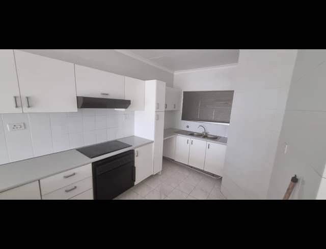 3 BEDROOM FLAT FOR SALE IN MORNINGSIDE